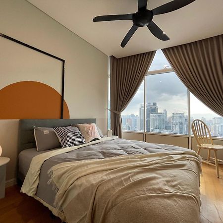Sky Suites Klcc Homestay By Birdy Stay Kuala Lumpur Exterior foto